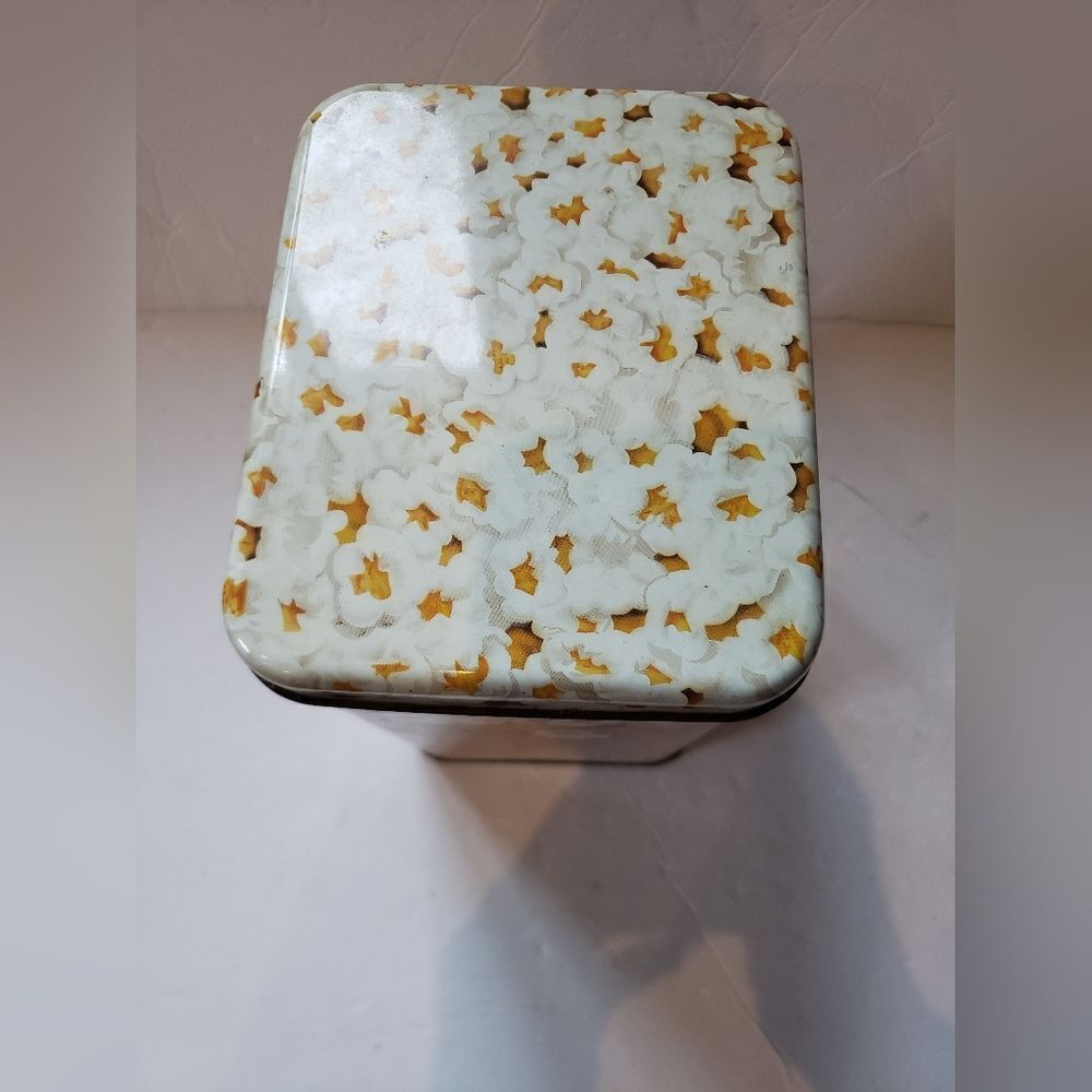 Mickey Mouse Popcorn Tin - Picture 6 of 10